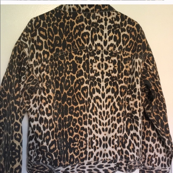 Animal Print jean jacket - Picture 2 of 6